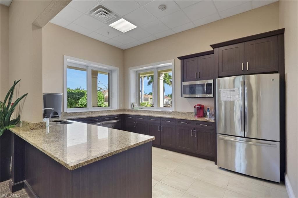 3763 Crofton CT-34