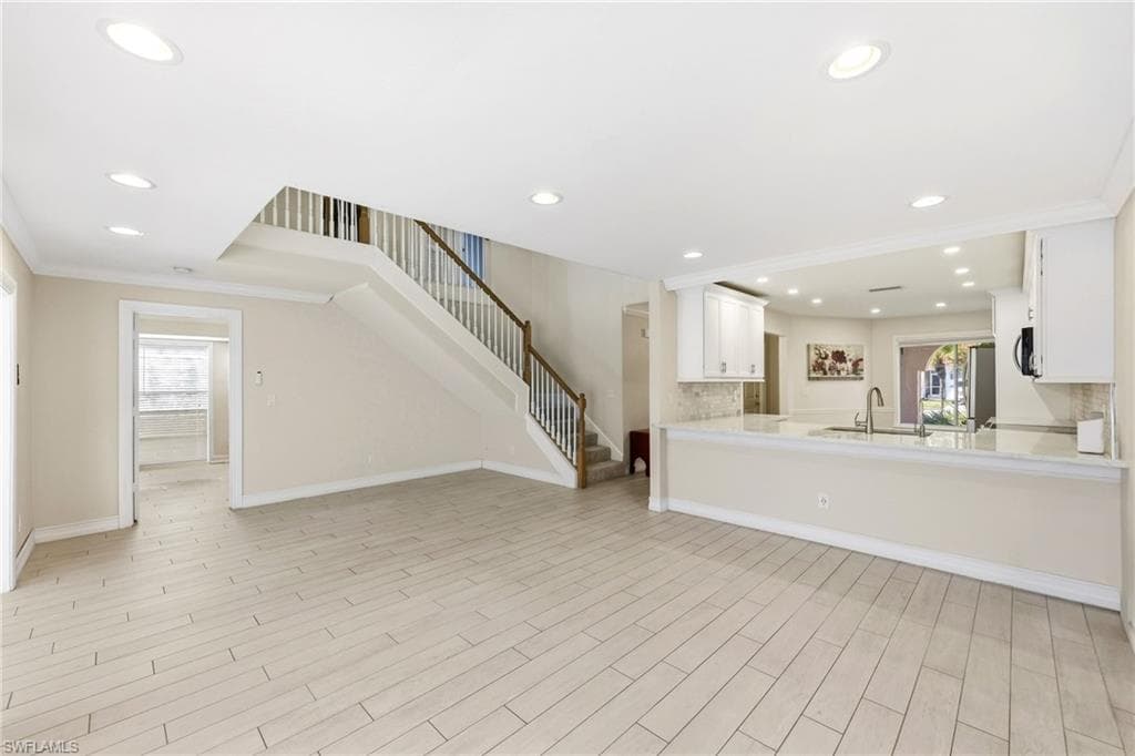 196 Sabal Lake DR, NAPLES FL 34104-15