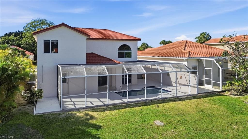 196 Sabal Lake DR, NAPLES FL 34104-2