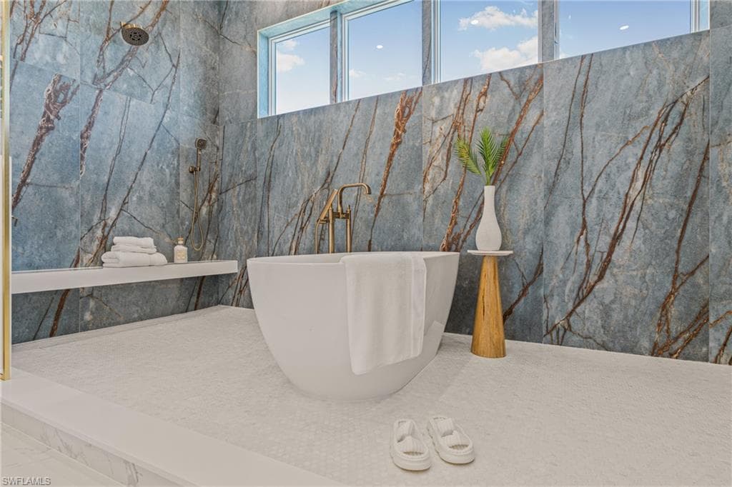5921 Estero BLVD-18