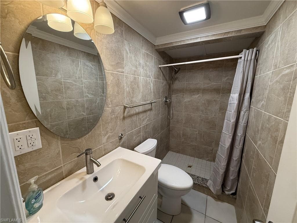 841/843 South ST, FORT MYERS BEACH FL 33931-15