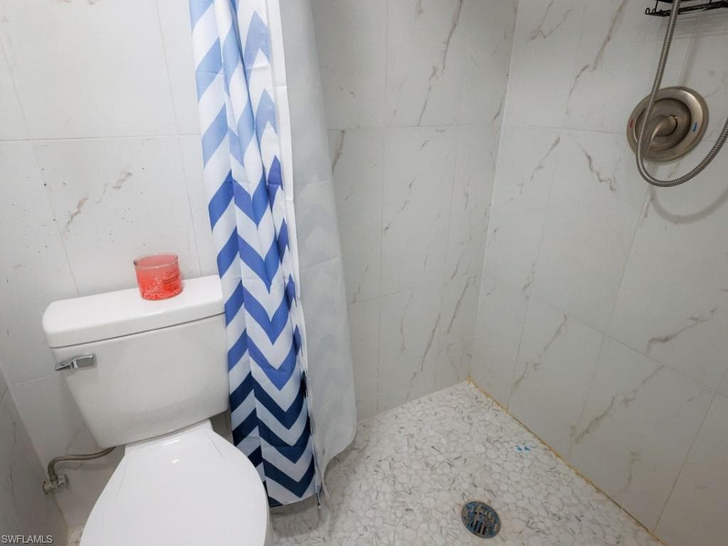 841/843 South ST, FORT MYERS BEACH FL 33931-7