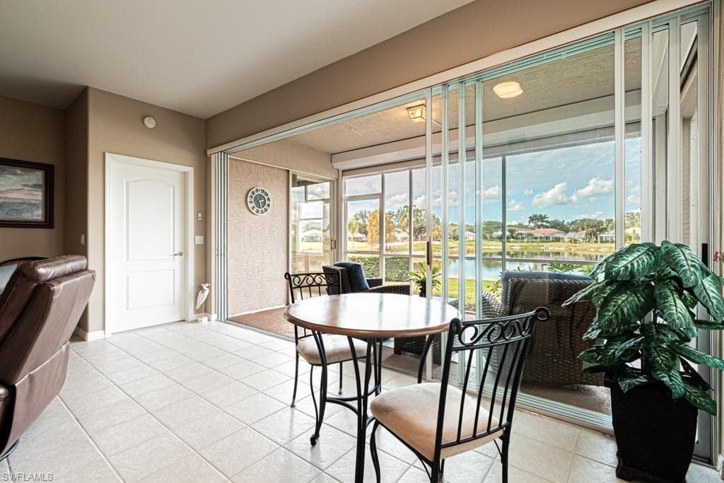 2029 Crestview WAY # 105, NAPLES FL 34119-26