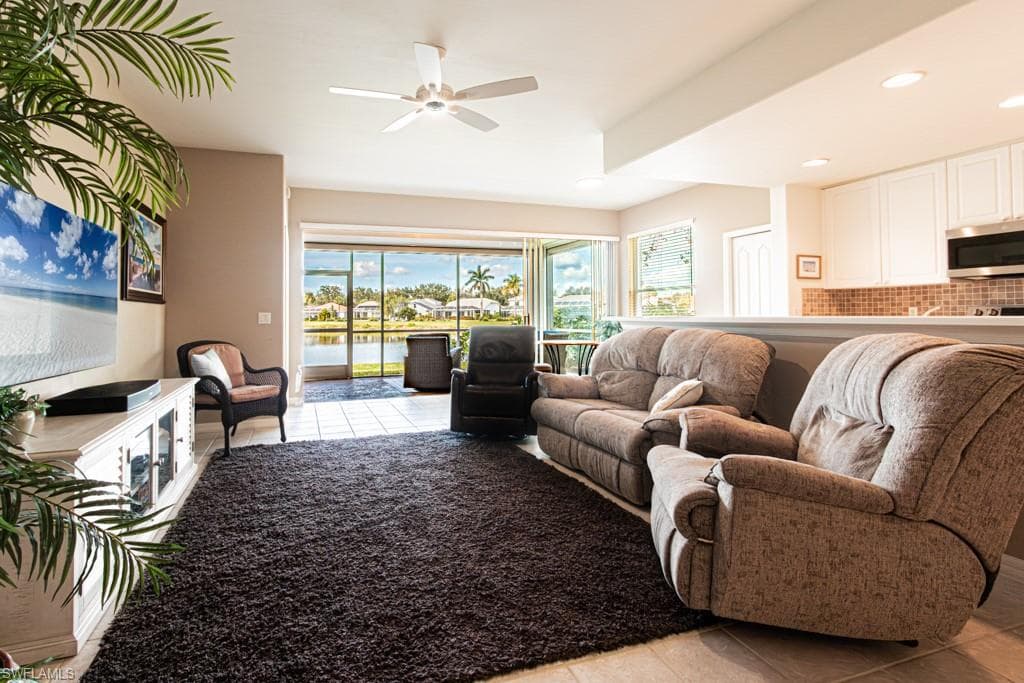 2029 Crestview WAY # 105, NAPLES FL 34119-16