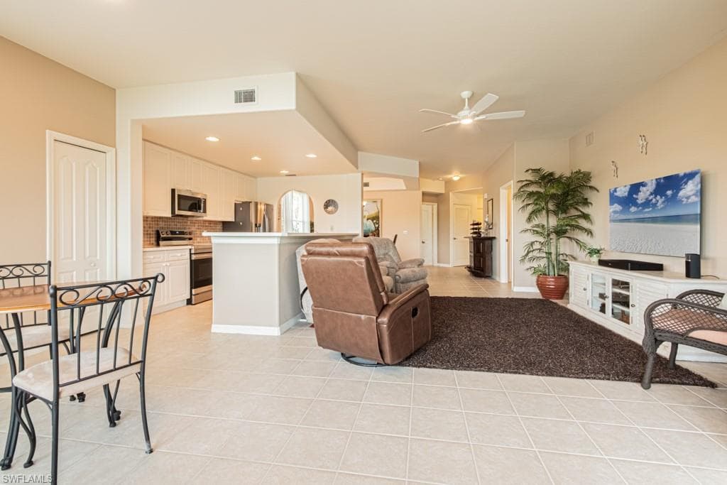 2029 Crestview WAY # 105, NAPLES FL 34119-13