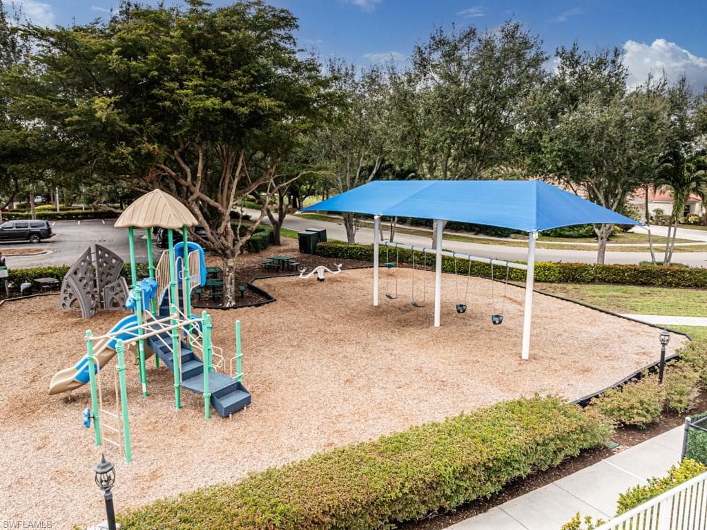 2029 Crestview WAY # 105, NAPLES FL 34119-49