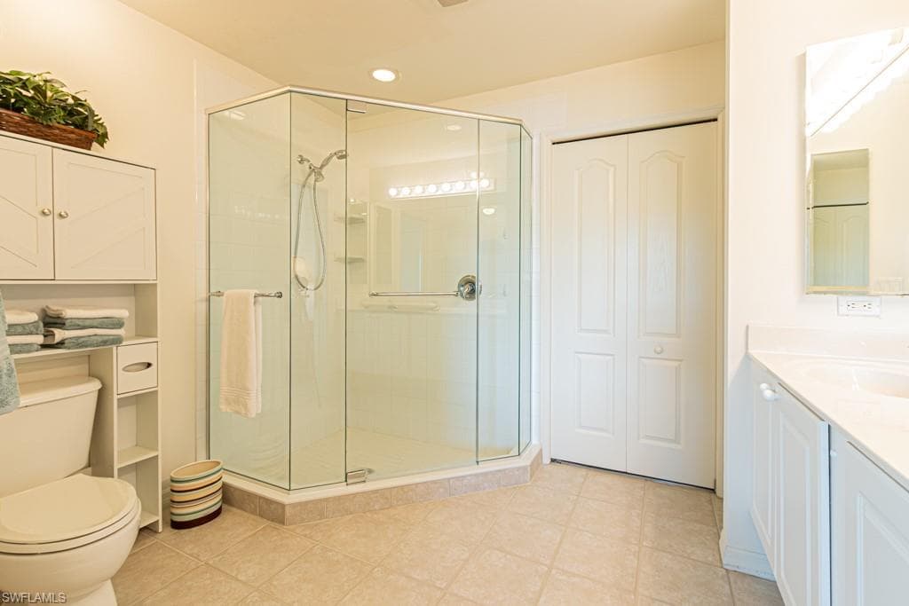2029 Crestview WAY # 105, NAPLES FL 34119-20