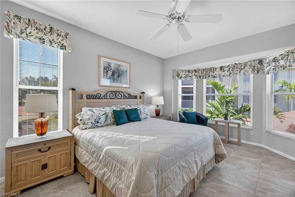 3522 HALDEMAN CREEK DR # 121, NAPLES FL 34112-15
