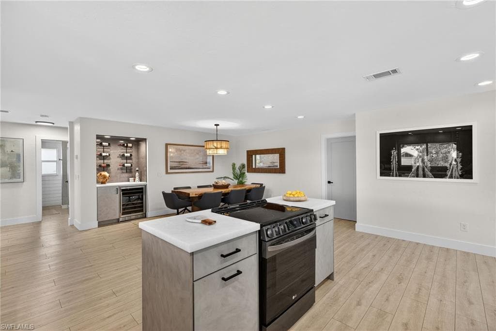 2341 MAYFIELD CT # 8, NAPLES FL 34105-11