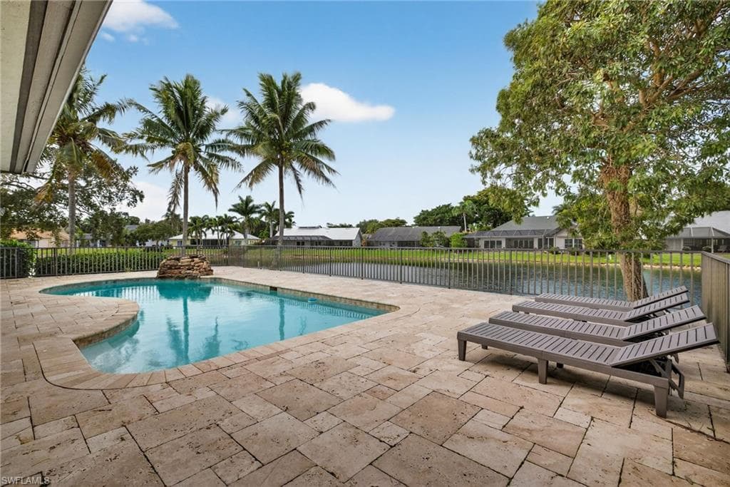 2341 MAYFIELD CT # 8, NAPLES FL 34105-34