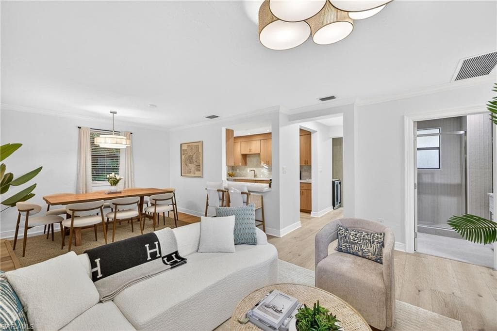 1275 8TH AVE N, NAPLES FL 34102-5