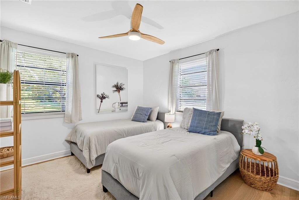 1275 8TH AVE N, NAPLES FL 34102-19