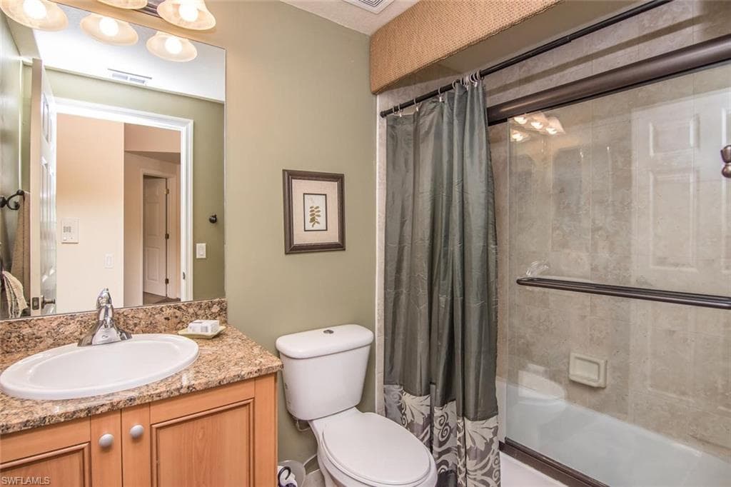 20230 Estero Gardens CIR 206-15