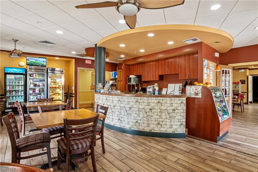 20230 Estero Gardens CIR 206-27