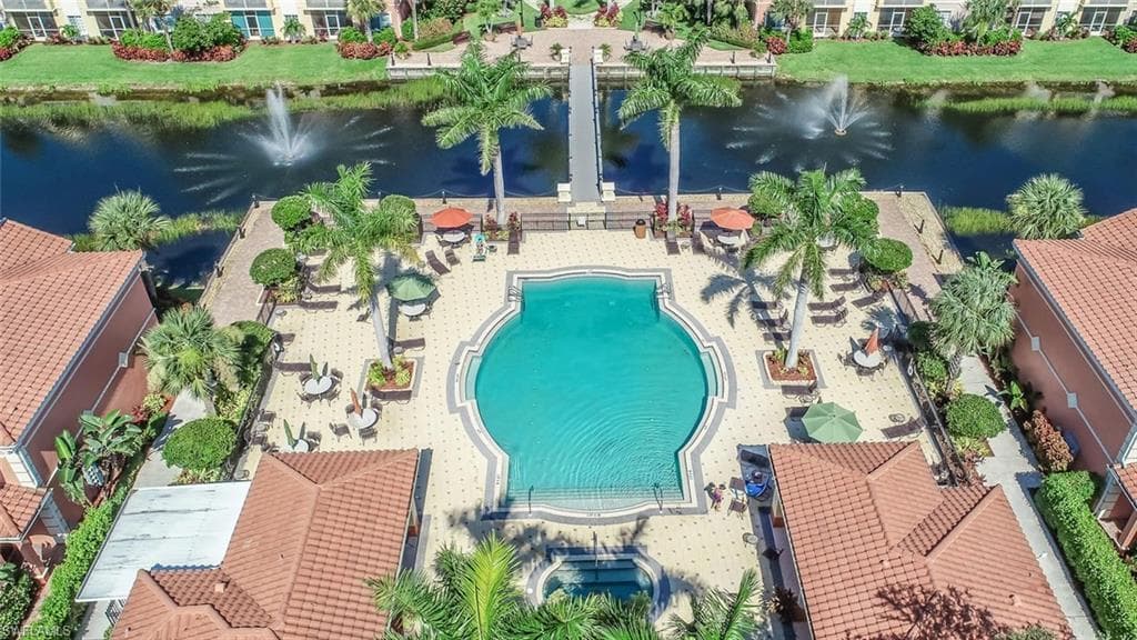 20230 Estero Gardens CIR 206-17
