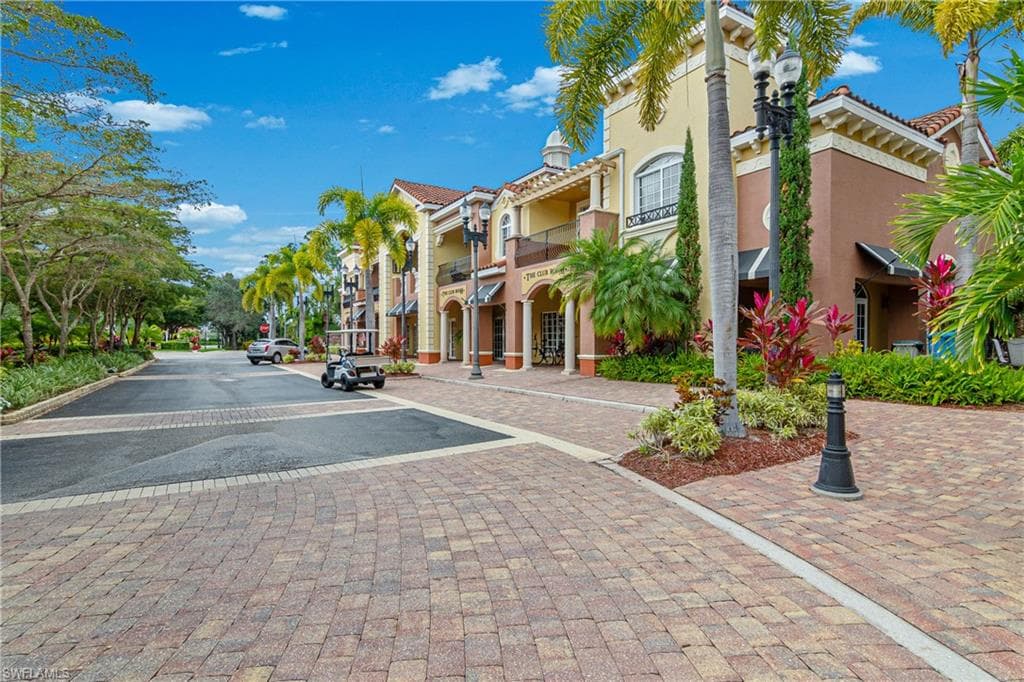 20230 Estero Gardens CIR 206-30