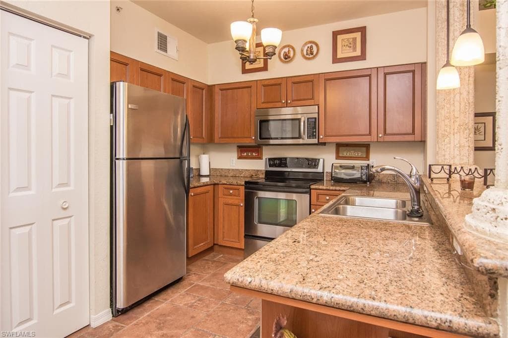 20230 Estero Gardens CIR 206-7