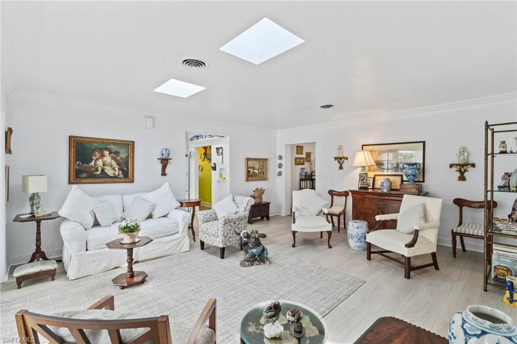 1348 Alcazar AVE, FORT MYERS FL 33901-4