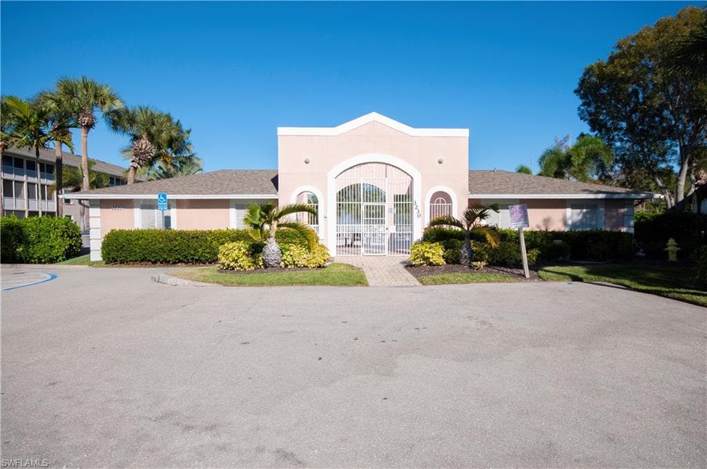 3281 Lindsey LN # 55, NAPLES FL 34109-37