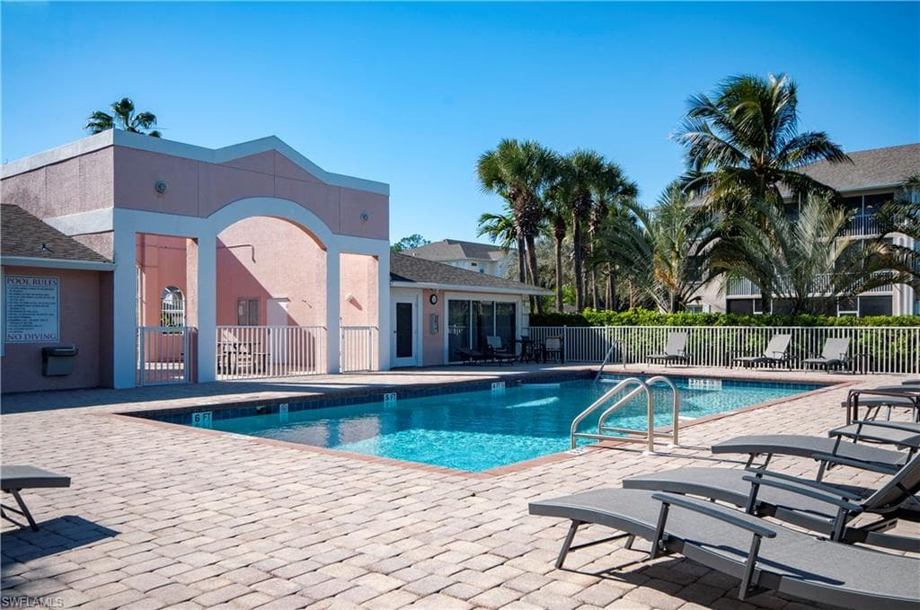 3281 Lindsey LN # 55, NAPLES FL 34109-38