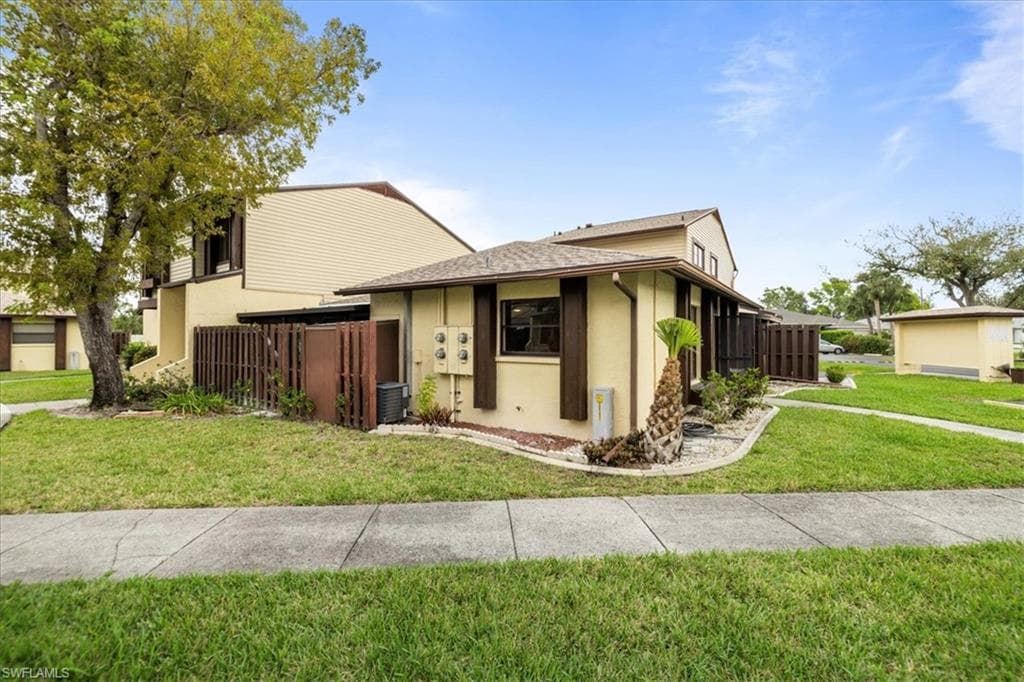 1212 SE 6th TER # 83, CAPE CORAL FL 33990-2