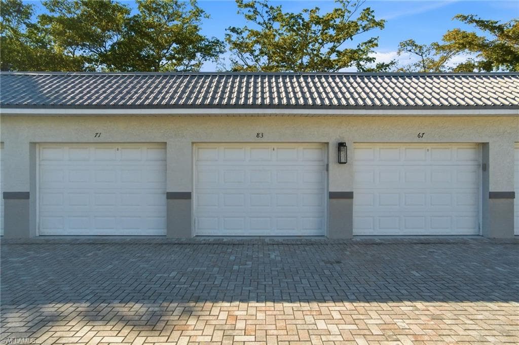 305 Goodlette-Frank RD S # C205, NAPLES FL 34102-21