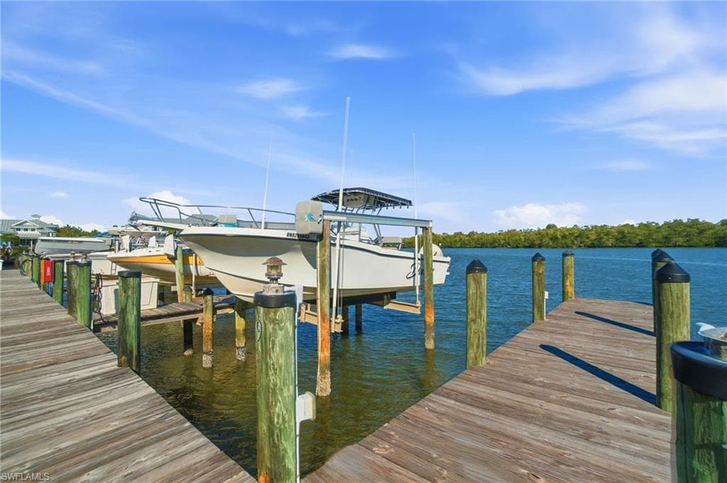 305 Goodlette-Frank RD S # C205, NAPLES FL 34102-19