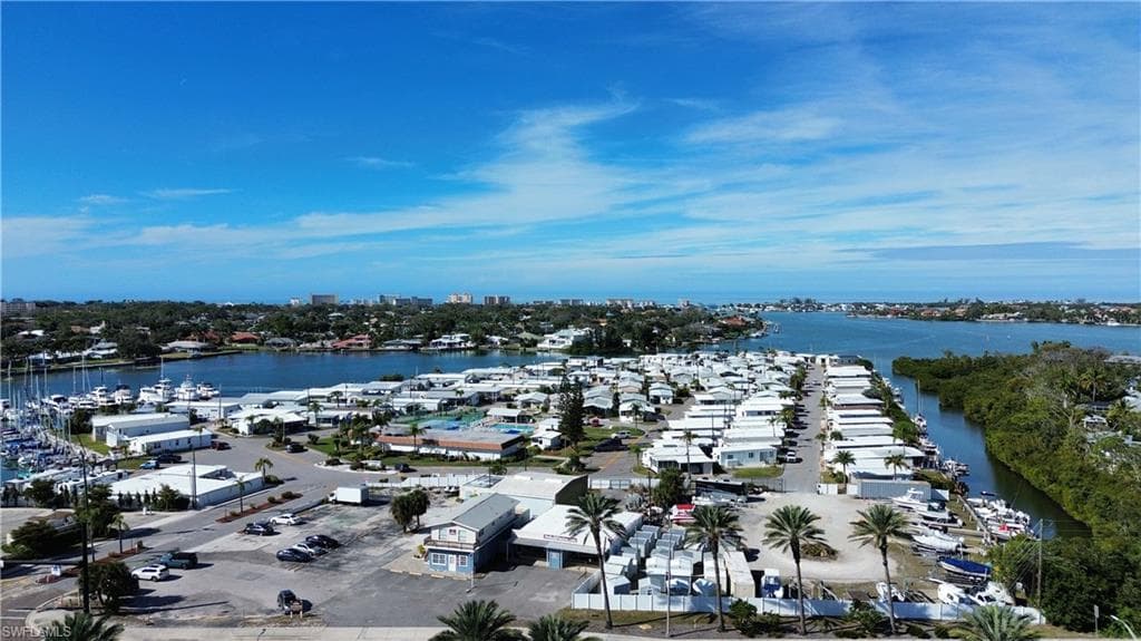 13,14,15 Erskine DR, VENICE FL 34285-2