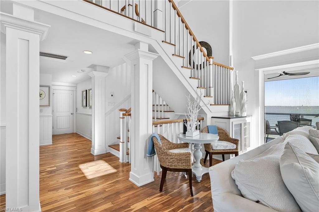 1212 Isabel DR, SANIBEL FL 33957-26