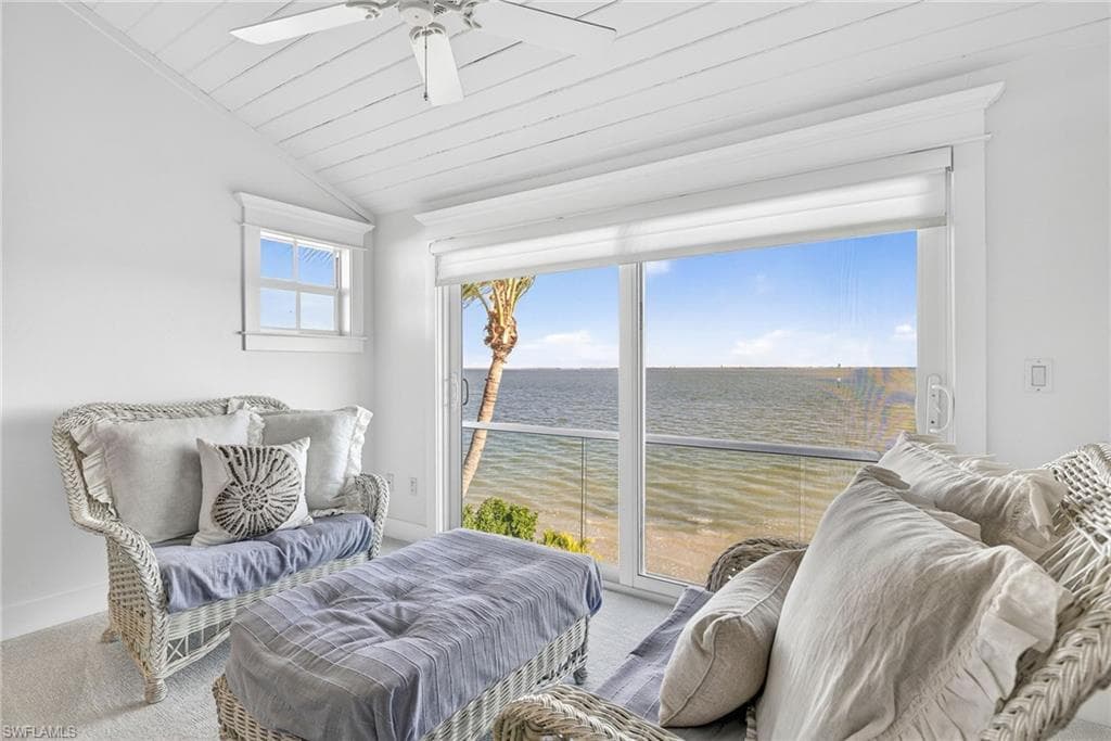 1212 Isabel DR, SANIBEL FL 33957-17