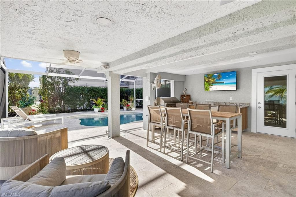 1212 Isabel DR, SANIBEL FL 33957-38