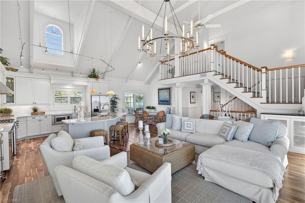 1212 Isabel DR, SANIBEL FL 33957-3