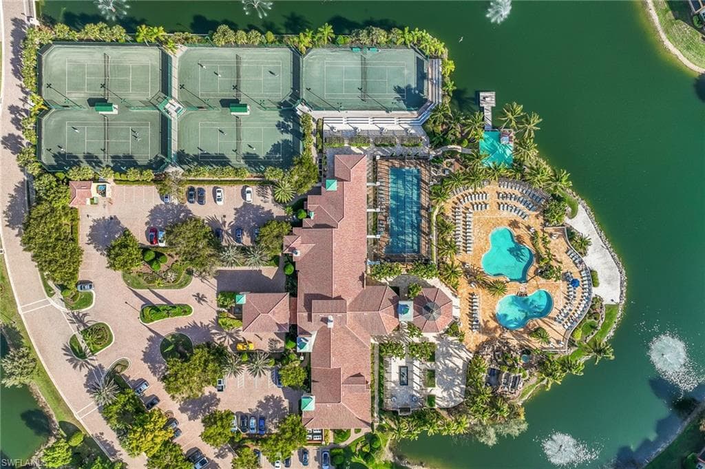 8565 Via Garibaldi CIR # 206, ESTERO FL 33928-25