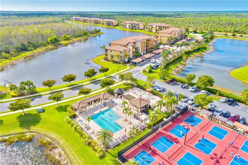 9572 Trevi CT # 5034, NAPLES FL 34113-26
