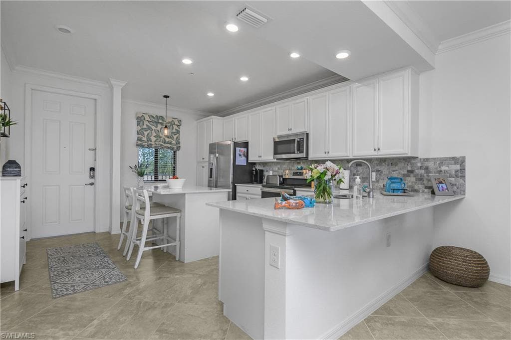 9572 Trevi CT # 5034, NAPLES FL 34113-5