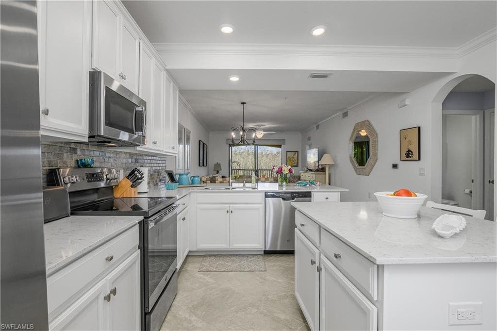 9572 Trevi CT # 5034, NAPLES FL 34113-9