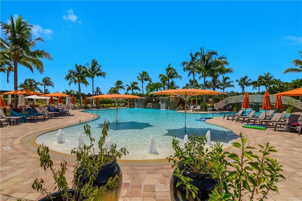 9572 Trevi CT # 5034, NAPLES FL 34113-28