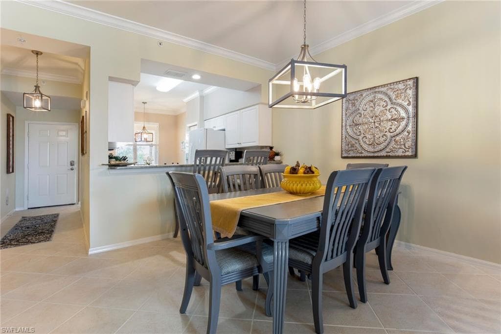 2730 Cypress Trace CIR # 2826, NAPLES FL 34119-5
