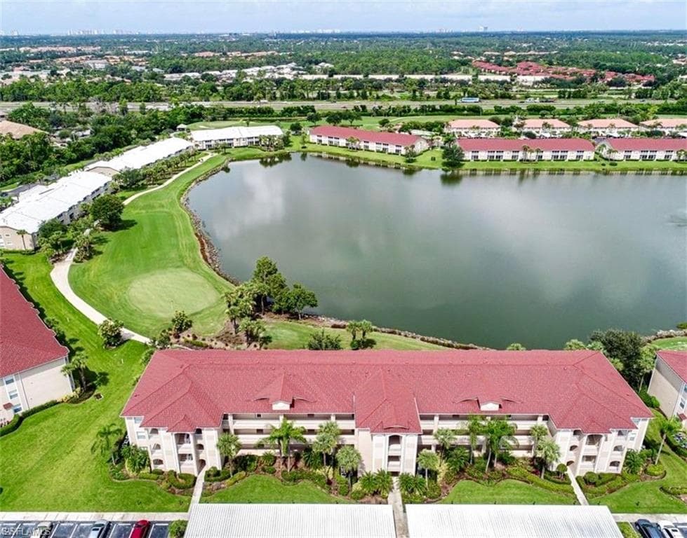 2730 Cypress Trace CIR # 2826, NAPLES FL 34119-31