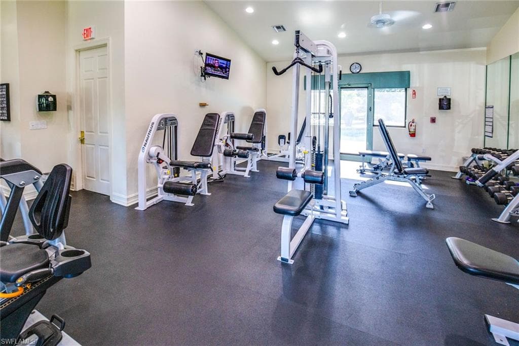 2730 Cypress Trace CIR # 2826, NAPLES FL 34119-29