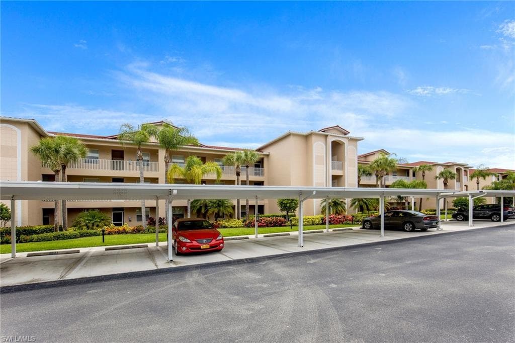 2730 Cypress Trace CIR # 2826, NAPLES FL 34119-17