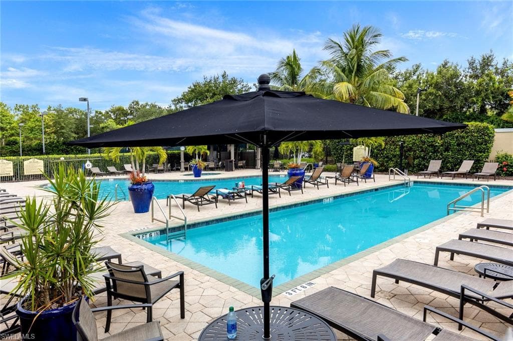 2730 Cypress Trace CIR # 2826, NAPLES FL 34119-20