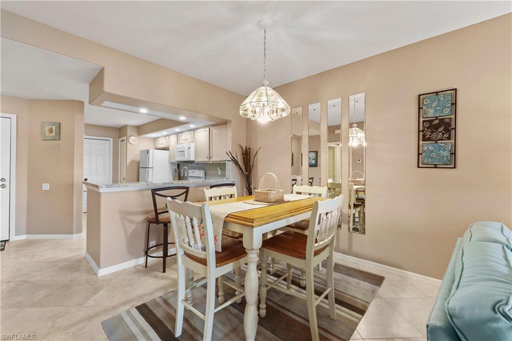 28064 Cavendish CT # 2404, BONITA SPRINGS FL 34135-11