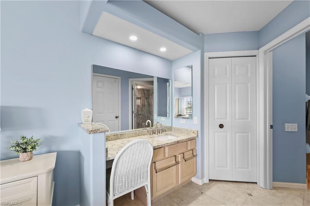 28064 Cavendish CT # 2404, BONITA SPRINGS FL 34135-17