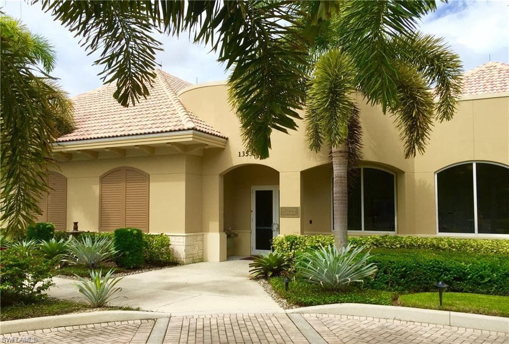 28064 Cavendish CT # 2404, BONITA SPRINGS FL 34135-30