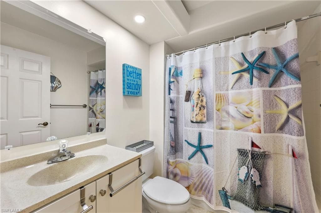 28064 Cavendish CT # 2404, BONITA SPRINGS FL 34135-20