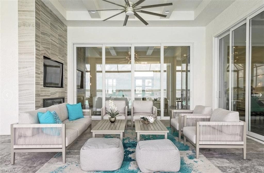 19053 Wildblue BLVD, FORT MYERS FL 33913-8