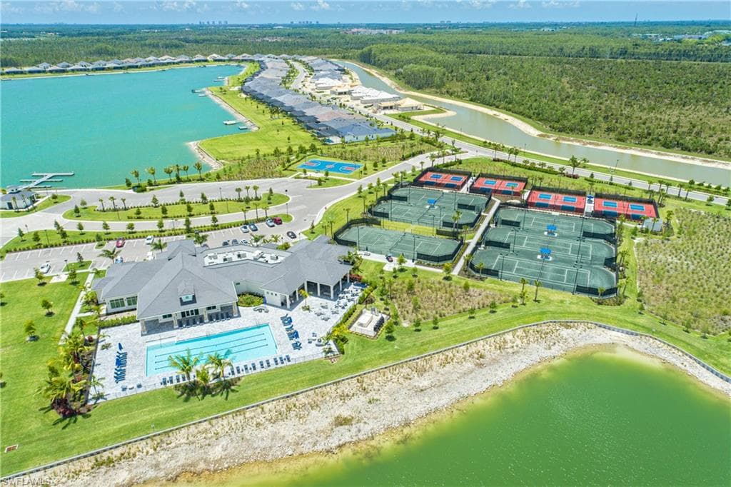 19053 Wildblue BLVD, FORT MYERS FL 33913-47