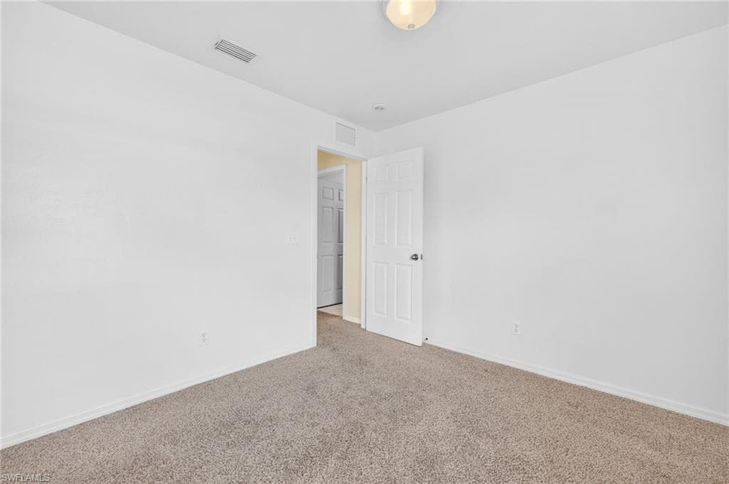 4664 Varsity CIR, LEHIGH ACRES FL 33971-9