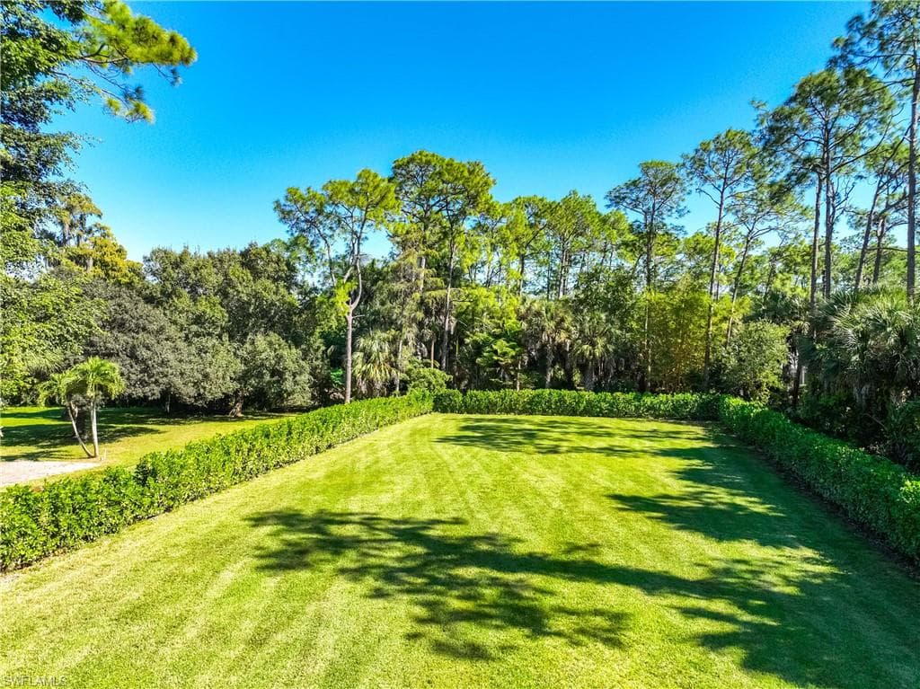 1890 Oakes BLVD # A, NAPLES FL 34119-39